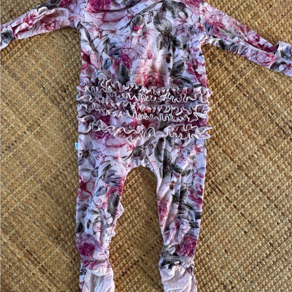 Posh Peanut Footies - Picture 4 of 4